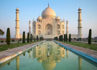 Tádž Mahal – symbol věčné lásky v Indii Tádž Mahal v Indii | mazzzur/123RF.com