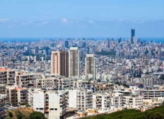 Libanon – divoká růže Blízkého východu Panorama města Bejrút v Libanonu | axel2001/123RF.com