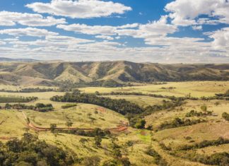 Minas Gerais – zlaté srdce Brazílie Krajina v Minas Gerais | luchqueiroz/123RF.com