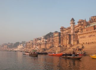 Váránasí – posvátné město mrtvých Svaté město Váránasí | javarman/123RF.com