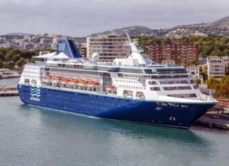 Výletní okružní plavby lodí společnosti Pullmantur Cruises Výletní loď Pullmantur Cruises | karsol/123RF.com