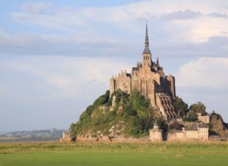 1300 let Mont-Saint-Michel Mont-Saint-Michel ve Francii | tilo/123RF.com