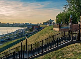 Iževsk – město s pachem střelného prachu Pohled na nábřeží Iževsku | alxyago/123RF.com