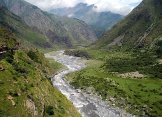 Gruzie – válka ničí i po válce Gruzínská krajina | salajean/123RF.com