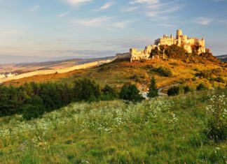 Spiš: město podobné spíše Švýcarsku než Slovensku Spišský hrad | tomas1111/123RF.com