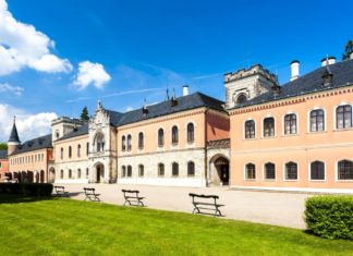 Třináctá komnata sychrovského zámku Zámek Sychrov | phbcz/123RF.com