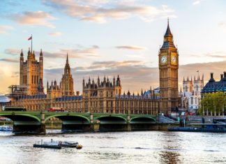 Navštivte rozmanitý Londýn Westminsterský palác v Londýně | elec/123RF.com