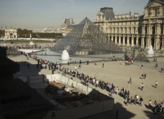 Muzeum Louvre v Paříži Muzeum Louvre v Paříži | hofmeester/123RF.com