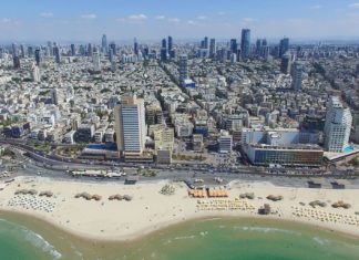 Tel Aviv z Prahy a zpátky za 1458 Kč Panorama Tel Avivu | liorpt/123RF.com