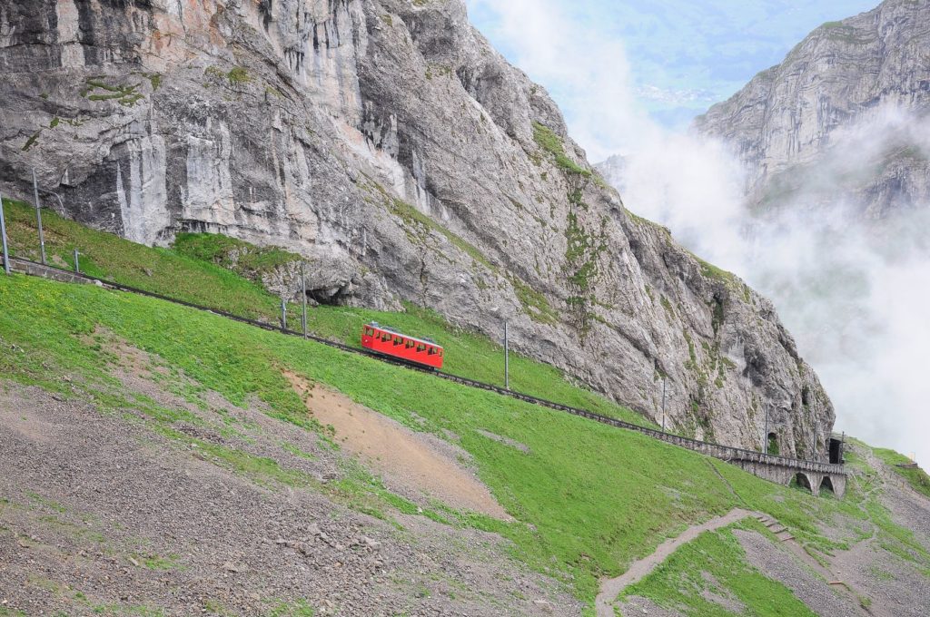 Lanovka na vrchol hory Pilatus | serjio74/123RF.com