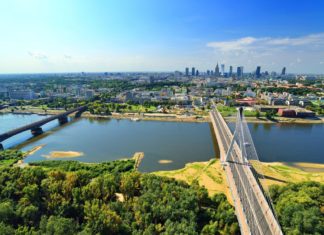 Polská Varšava – kam se podívat a co navštívit? Pohled na Varšavu v Polsku | itsmejust/123RF.com