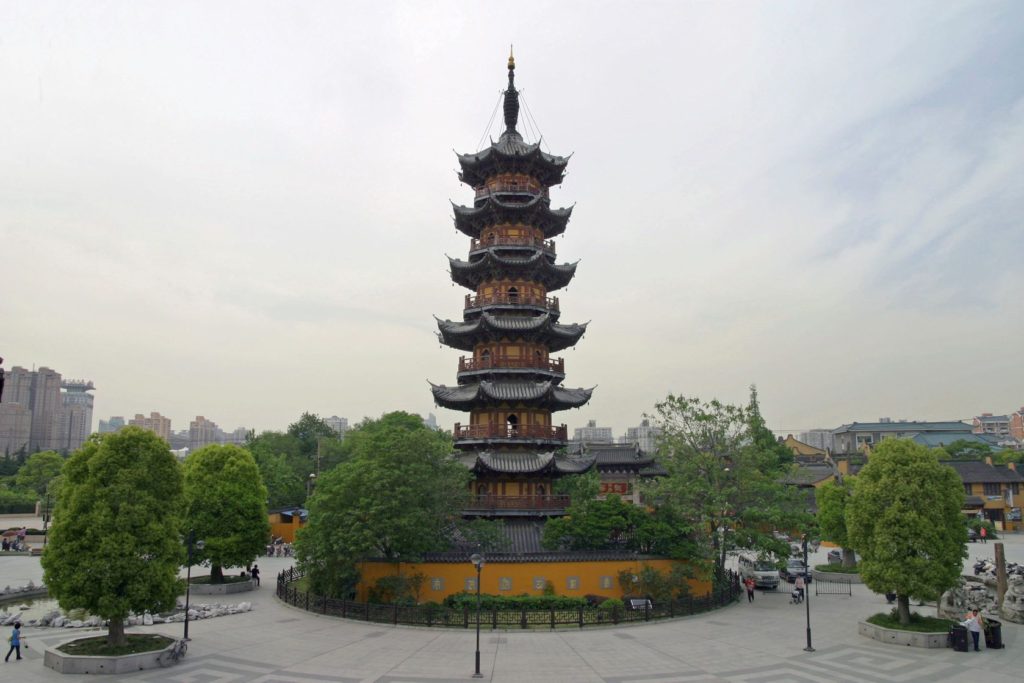 Chrám Longhua v Šanghaji | ziggymars/123RF.com