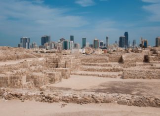 Nejzajímavější místa a památky v Bahrajnu Panorama Bahrajnu | brizardh/123RF.com