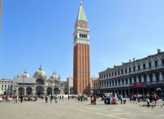 Benátky z Prahy za 4.86 Euro s letenkami od Volotea Piazza San Marco v Benátkach | rmarinello/123RF.com