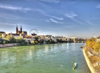Švýcarsko zpáteční letenky od 1 358 Kč Město Basilej ve Švýcarsku | anderm/123RF.com