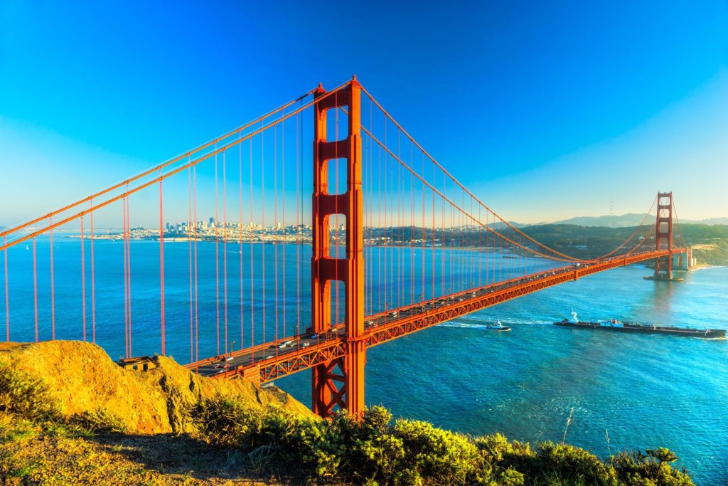 Golden Gate Bridge v San Francisku | masterlu/123RF.com