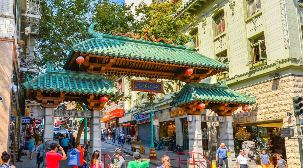 Vstup do Chinatown v San Francisku | jejim/123RF.com