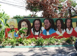 Kingston na Jamajce – kam se vydat, co zažít a vidět? Bob Marley muzeum v Kingstonu | vadimdem/123RF.com