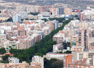Španělská Cartagena – zajímavá místa a památky Letecký pohled na město Cartagena ve Španělsku | philipus/123RF.com