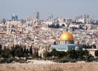 Kam v Jeruzalému – zajímavá místa a památky k vidění Pohled na Jeruzalém v Izraeli | jvdwolf/123RF.com