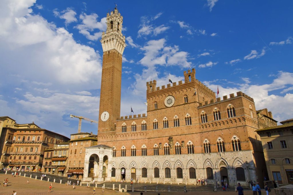 Palazzo Pubblico v toskánském městě Siena | lachris77/123RF.com