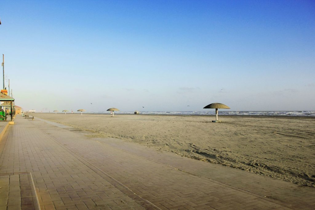 Pláž Clifton v Karáčí | aleemzahidkhan/123RF.com