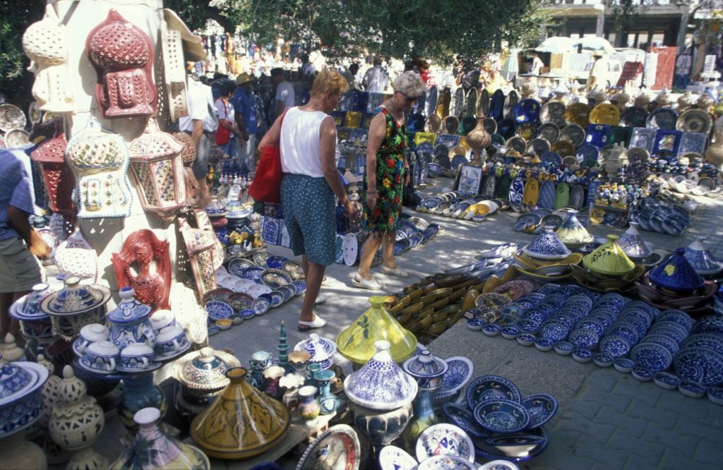 Trh v obci Midoun na ostrově Jerba | urfl/123RF.com