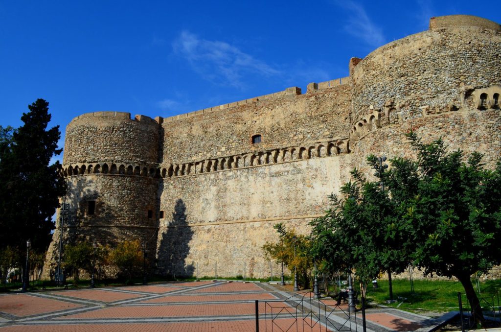 Aragonský hrad v Reggio Calabria | capricciodistella/123RF.com
