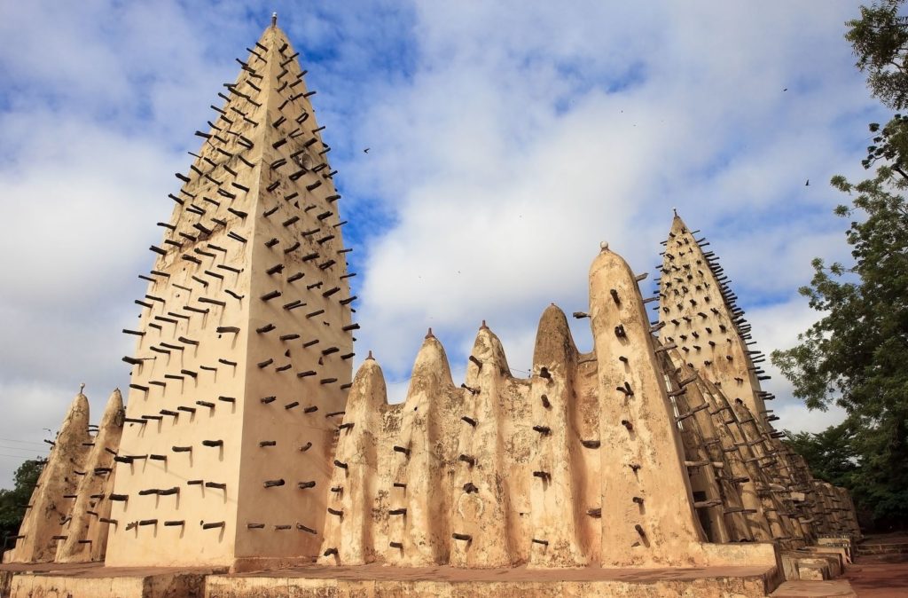 Grande Mosquée ve městě Bobo Dioulasso v Burkina Faso | torsius/123RF.com