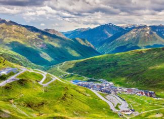 Zajímavosti Andorry – zajímavá místa a památky k vidění Horská krajina v Andoře | elec/123RF.com