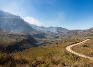 Zajímavosti v Lesothu – památky a zajímavá místa k navštívení Horská krajina v Lesothu | backyardproduction/123RF.com