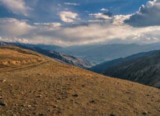 Zajímavosti Afghánistánu – zajímavá místa a památky k vidění Krajina v Afghánistánu | michalknitl/123RF.com