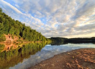 Zajímavosti v Bělorusku – zajímavá místa a památky k vidění Jezerní krajina v Bělorusku | balaikin/123RF.com