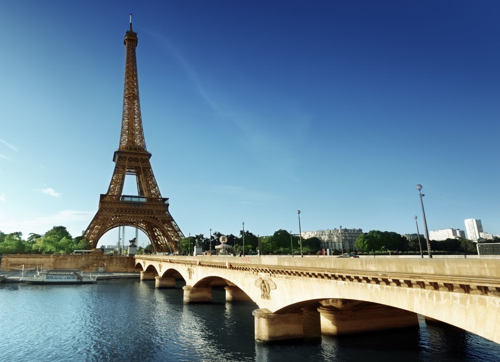 Eiffelova věž ve francouzské Paříži | iakov/123RF.com