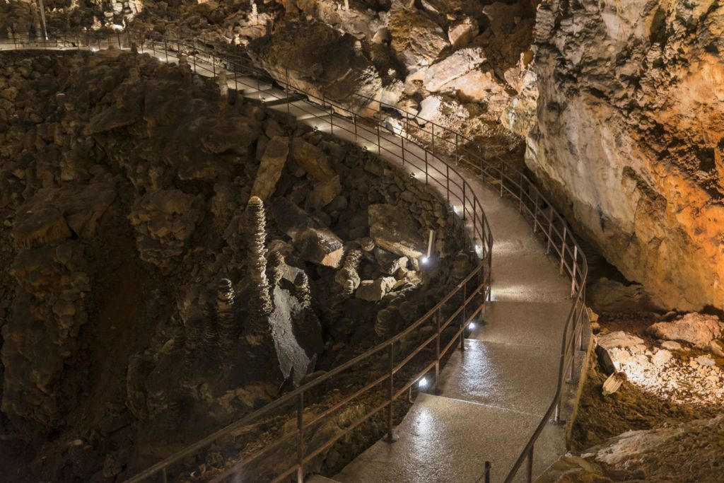 Grotta Gigante v Terstu | fabiodinatale/123RF.com